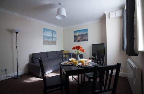 Shirley Apartment | Penthouse Accommodation 2- Premier Lodge