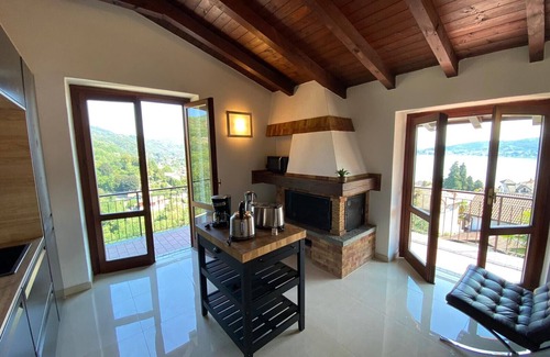 Meina Apartment | Penthouse Andrea apartment with private pool