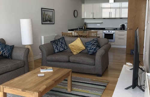 Westleigh Apartment | Penthouse apartment with stunning sea view Westward Ho!