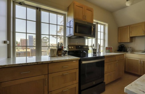 New Tacoma Apartment | Penthouse Apartment in an 1890 Mansion