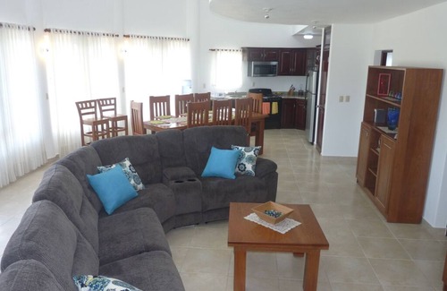 Cabarete Apartment | Penthouse apartment right on the beach Oasis del Sol