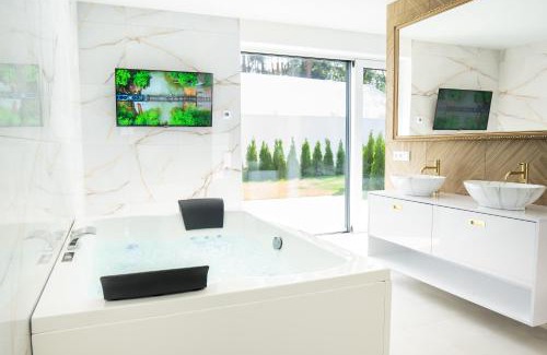 Trstena Apartment | Penthouse apartments MINI s privátnou vírivou vaňou