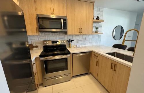 Pacific Beach Apartment | Penthouse at Pacific Beach Crystal Pier
