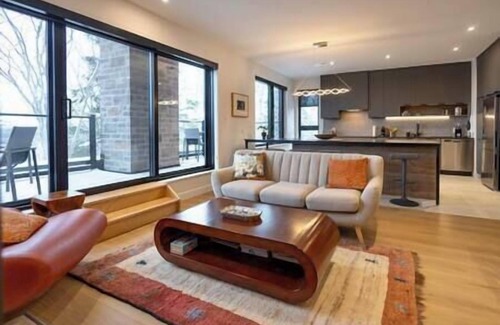 Orford Apartment | Penthouse at the foot of Mont Orford! Spas & Pool