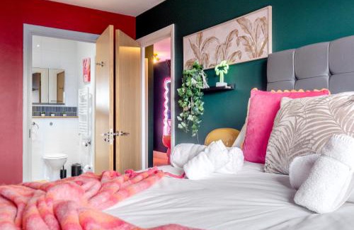 The Westside Apartment | Penthouse Botanica- Wyndale Signature Stays