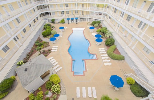 Sandbridge Apartment | Penthouse By The Sea Huge Home w Amazing Views