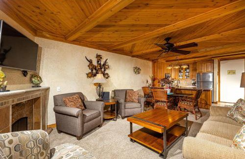 Townsite House | Penthouse Condo w/Panoramic Ocean Views at Beach Resort
