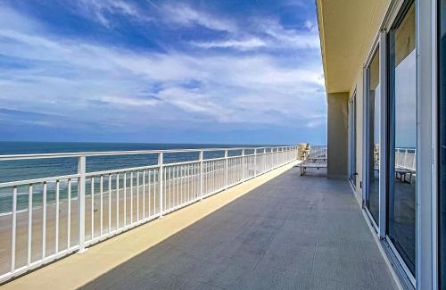 New Smyrna Beach Apartment | Penthouse Condo with wrap around views of the ocean - SR802