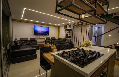 Itagui Apartment | Penthouse de Lujo con Jacuzzi y Vista