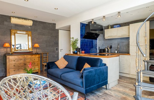 Pointe Croisette Apartment | Penthouse Duplex with Rooftop Terrace