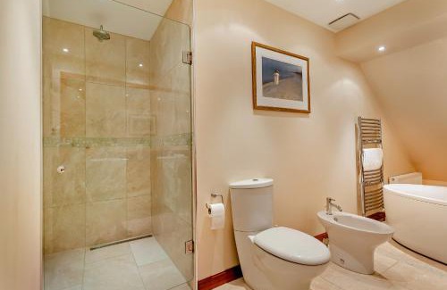Lossiemouth Apartment | Penthouse Golf View Apartments