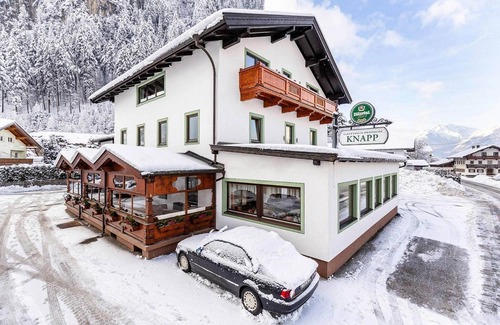 Strass im Zillertal Apartment | Penthouse in Zillertal near Nature Park