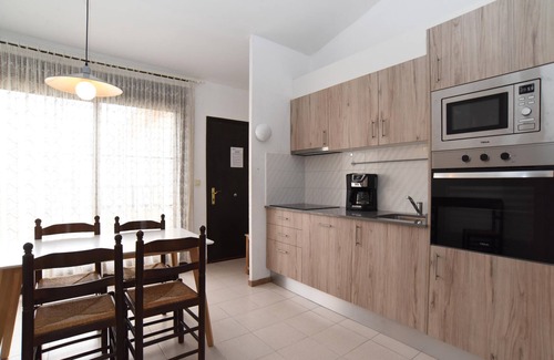 L'Escala Apartment | Penthouse in l'Escala with communal pool.
