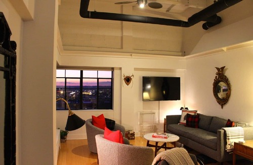 Grand Rapids Condo | Penthouse Loft with City Views