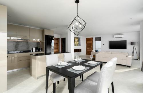 Nong Chaeng Apartment | Penthouse Lux