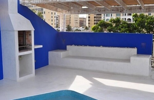 Parque Apartment | PentHouse Ocean views, Top-Roof Pool,10 Steps to Beach, Groups, max.9 2bed/2bath