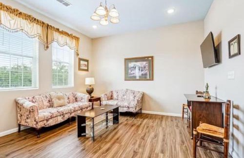 South 7th Ward Apartment | Penthouse on Claiborne