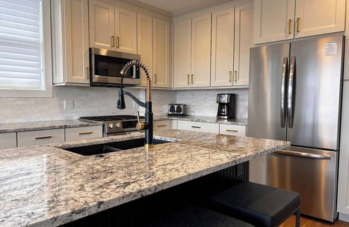 Traverse City Condo | Penthouse on Park - 501 | Best Location!