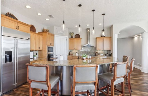 Lake Delton Condo | Penthouse Paradise at Delton Grand
