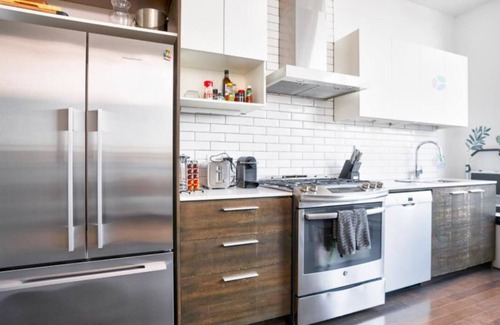 Quartier des Spectacles Apartment | Penthouse Plateau/Downtown! City View*Private Balcony*Rooftop* GYM-Elevator