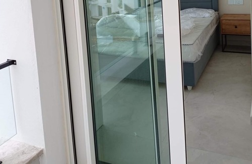 Kalo Chorio Apartment | Penthouse Poseidon happy families & friends sea + mountain view, BBQ, large roof