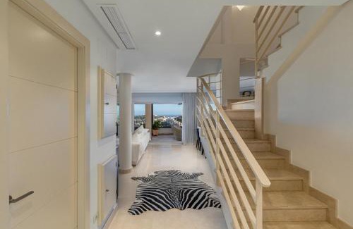 Marbella House | Penthouse Rental Puerto Banus