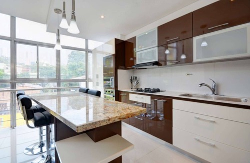 Zona Rosa Apartment | Penthouse Roof Deck inside Lleras 3 Bedroom AC HOT TUB ROOF