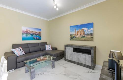 Marsaskala Apartment | Penthouse, Seaview, Beautiful 2br Apt 4