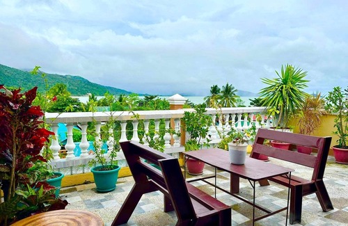 Virac Apartment | Penthouse Suite with Patio and Viewing Deck
