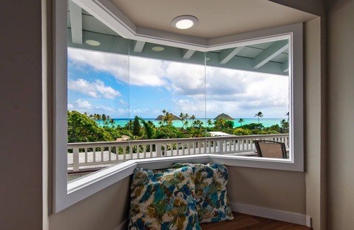 Lanikai House | Penthouse View in Lanikai LANIKAI NUC 90/BB -0108 Most comfortable for 2 or 3.