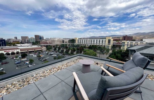 Boise Apartment | Penthouse Views + Iconic El Capitan Ambiance