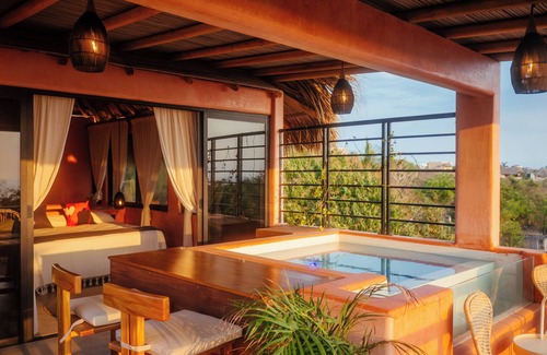 Barra de Colotepec Villa | Penthouse with pool & ocean view