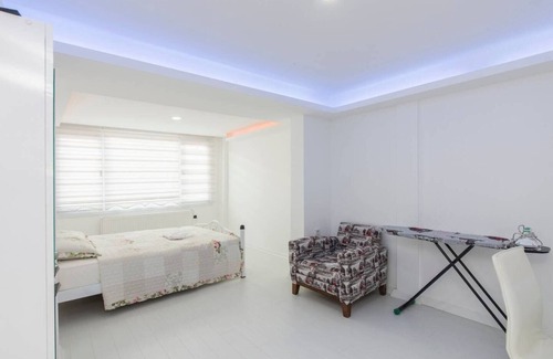 Moda Apartment | Penthouse with 4 bedrooms in Kadikoy center