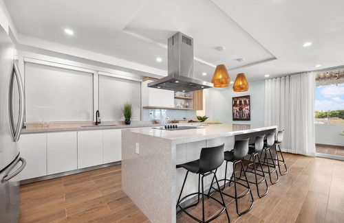 Parque Apartment | Penthouse With Free Parking | Balcony | Near The Beach | AC