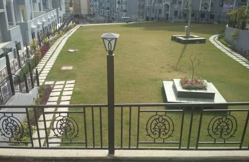 Bullawala Apartment | PENTHOUSE WITH MOUNTAIN VIEW