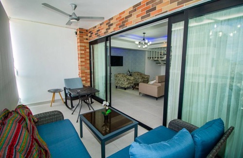 Santo Domingo Apartment | Penthouse with Outdoor Jacuzzi in Bella Vista