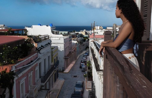 Ballaja Apartment | Penthouse with Private Rooftop!