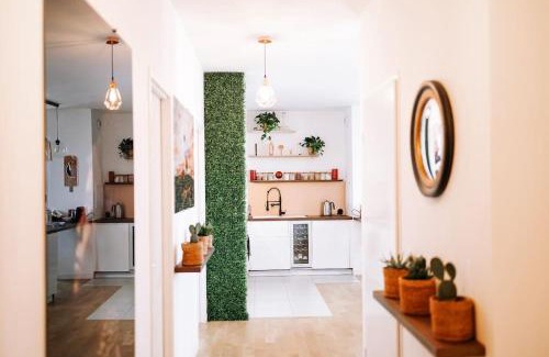 Colombes Apartment | Penthouse with rooftop