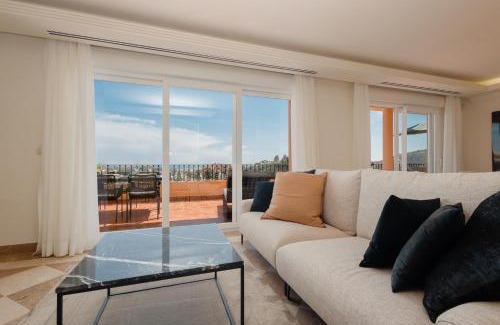 Marbella Apartment | Penthouse with sea views in Nueva Andalucia
