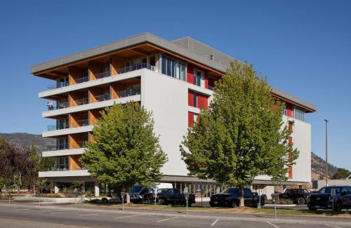 Okanagan-Similkameen Resort | Penticton Lakeside Resort