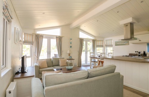 Pentney Cottage | PENTNEY LODGE, pet friendly, with a garden in Middleton, Norfolk