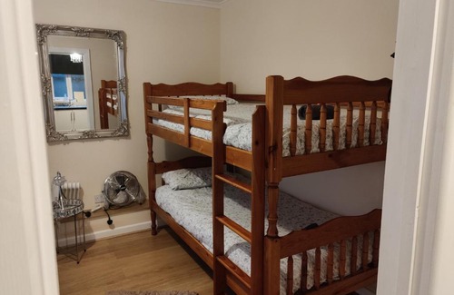 Dol-y-Gaer Bed & Breakfast | Pentre Cottage near Craig y Nos