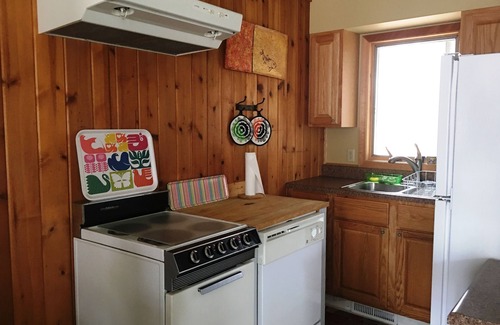 Pentwater House | Pentwater Village cottage near Charles Mears State Park beach and Village.