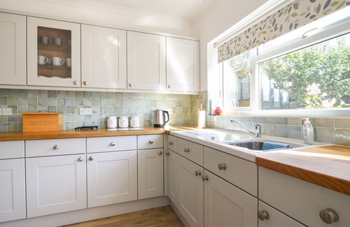 Seaton Cottage | PENYLAN, family friendly, country holiday cottage in Seaton, Devon