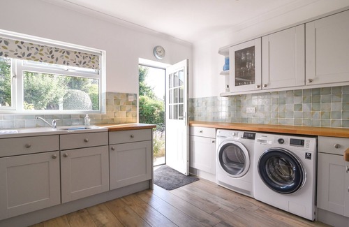 Seaton Cottage | PENYLAN, family friendly, country holiday cottage in Seaton, Devon
