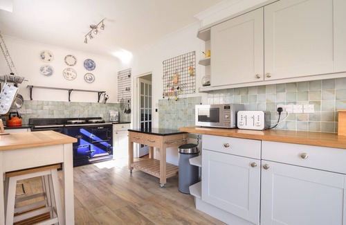 Seaton Cottage | PENYLAN, family friendly, country holiday cottage in Seaton, Devon