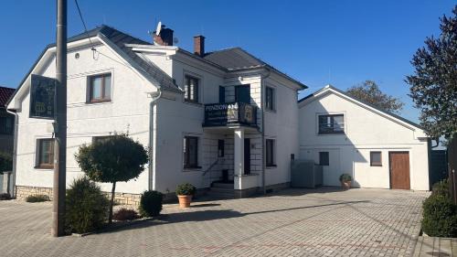 Solnice House | Penzion 411