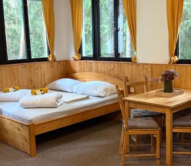 Doksy House | Penzion a Restaurace Kamínek