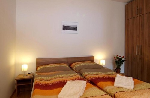 Karolinka House | Penzion a restaurace Sklář