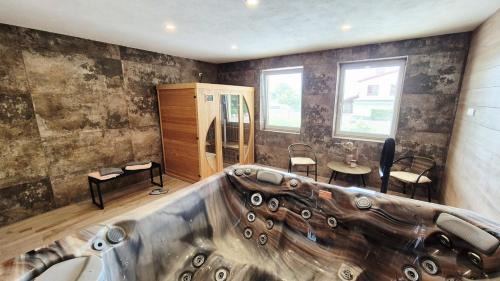 Pluhuv Zdar House | Penzion a restaurace Zlatovláska u zámku Červená Lhota
